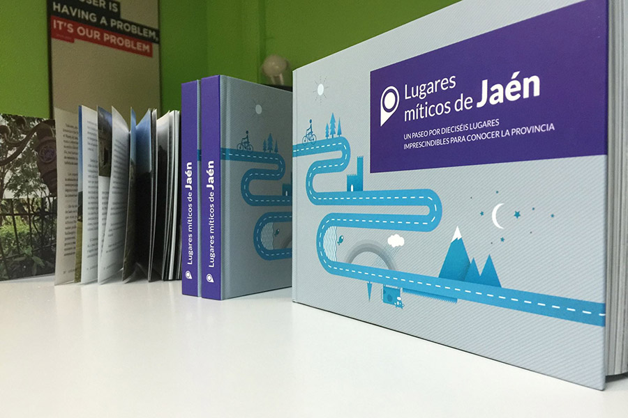 Las primeras copias del libro recién impresas